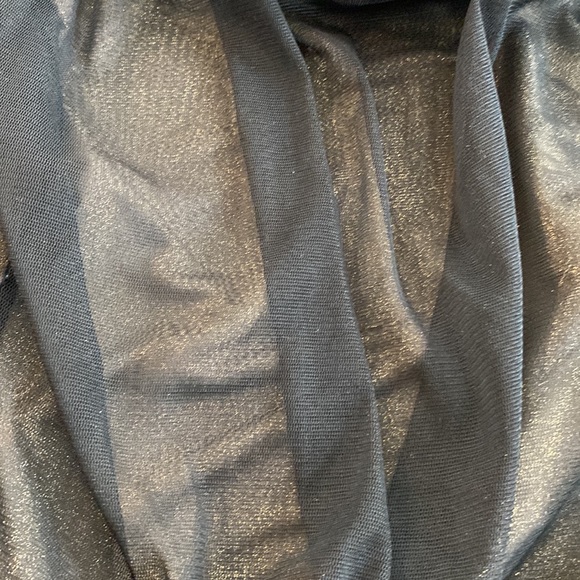 Dynamite ladies top with mesh overlay and gold & brown underlay. Size XS. - Picture 10 of 10